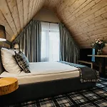 Jan Aparthotel 3*