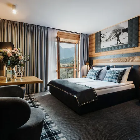 Jan Aparthotel 3*