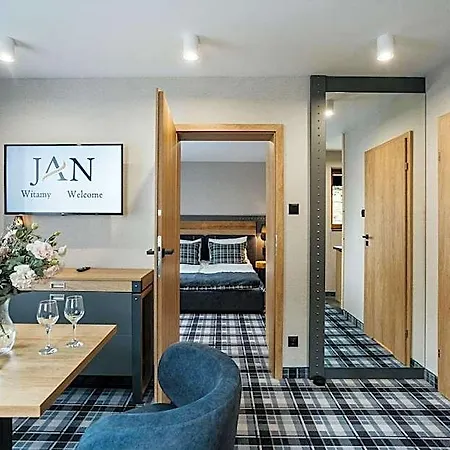 Aparthotel Jan 3*