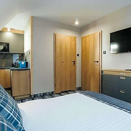 Jan Aparthotel 3*